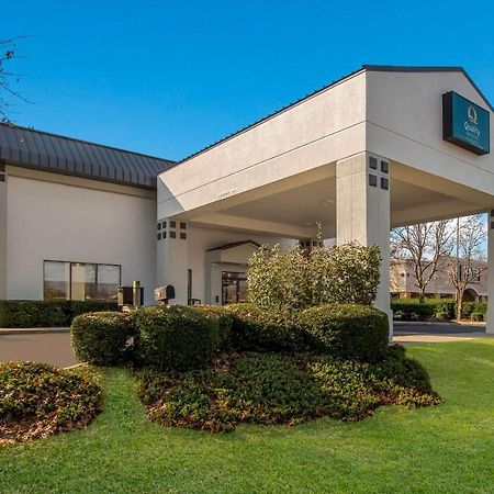 Quality Inn & Suites Айкен Экстерьер фото