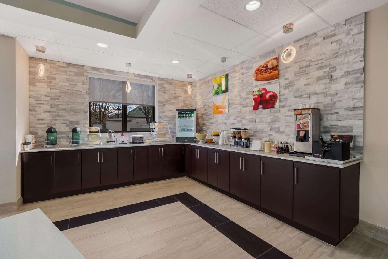 Quality Inn & Suites Айкен Экстерьер фото